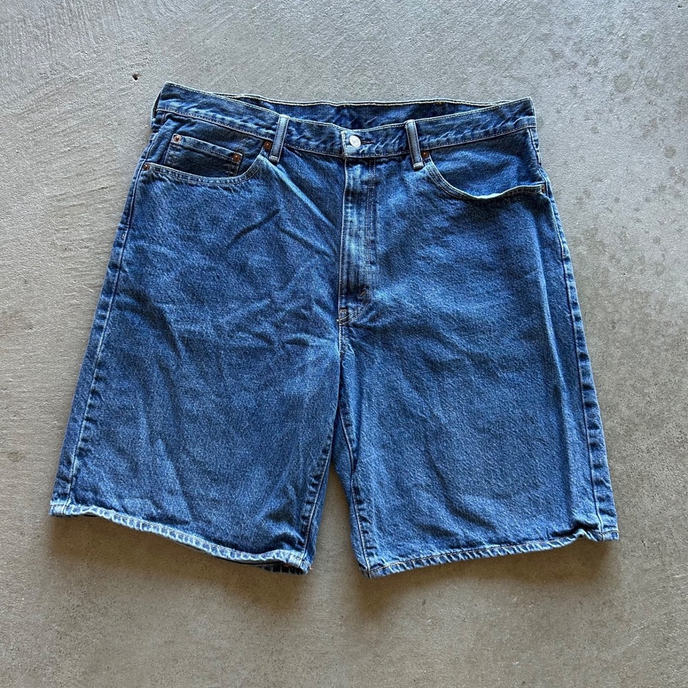 Vintage Levis 550 Jean Shorts Size 40 Blue Medium Wash Denim Relaxed Fit Jorts